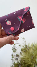 Carica l'immagine nel visualizzatore di Gallery, Porta Tessere  - Fragole