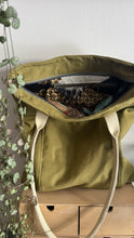 Carica l'immagine nel visualizzatore di Gallery, Tote Bag Tamalito - Verde Acido / Dragon (Nippori)