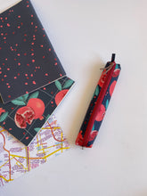 Load image into Gallery viewer, Quaderno A5 + Quaderno Maxi + Birillo (Melograno)