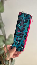 Carica l'immagine nel visualizzatore di Gallery, Astucc-iaiami (mini) - Magnolie e Libellule (turchese)