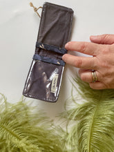 Carica l'immagine nel visualizzatore di Gallery, Pocket card - Libellule