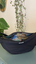 Carica l'immagine nel visualizzatore di Gallery, Moon Bag - nera /Airone (Nippori)