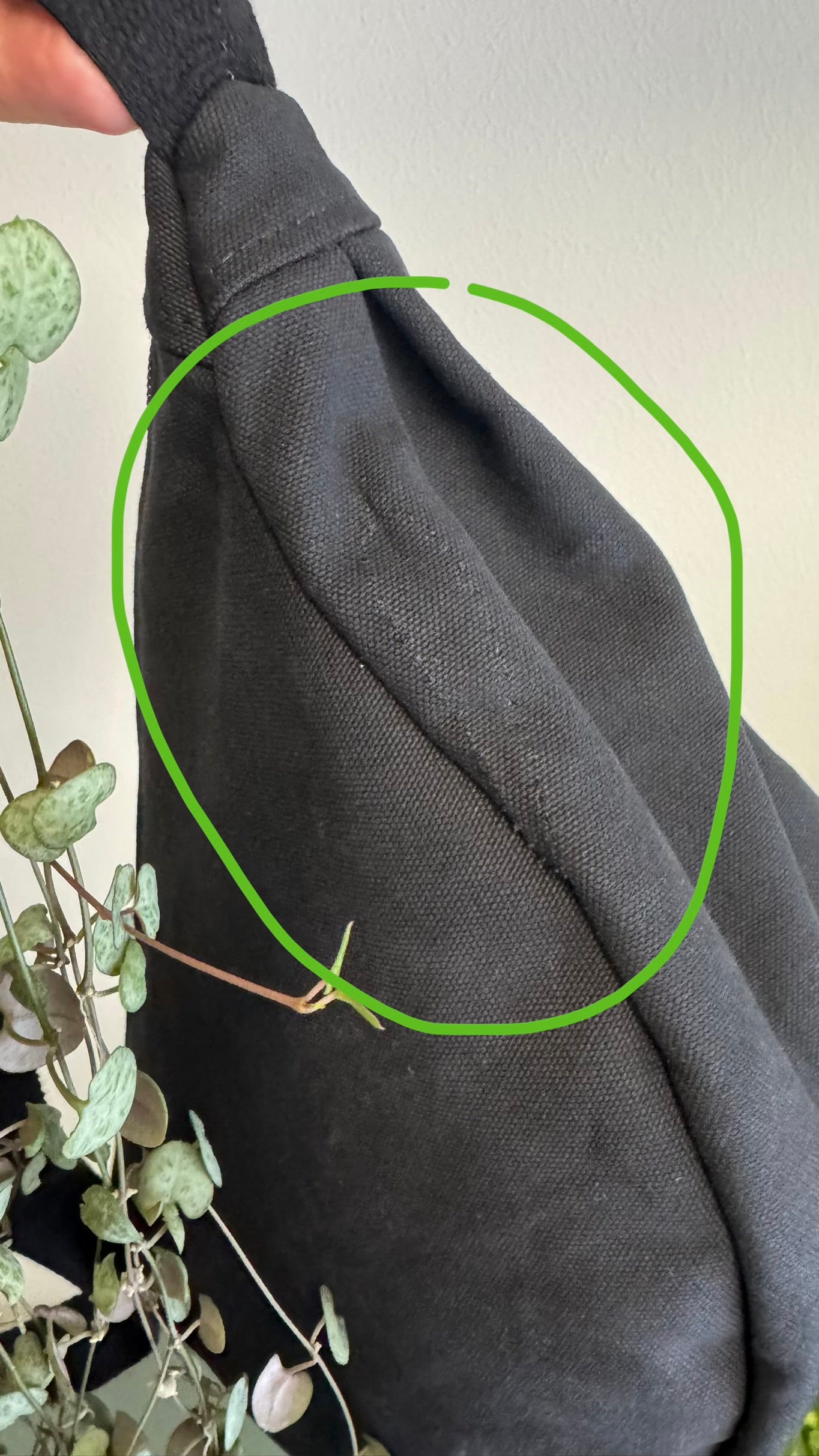 Piccolo difetto Moon Bag - Nera /Gingko (Nippori)