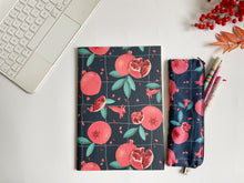 Carica l'immagine nel visualizzatore di Gallery, Quaderno Maxi - Melograno