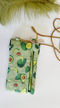 Carica l'immagine nel visualizzatore di Gallery, Astuccio porta cellulare - Avocado (trapuntata)