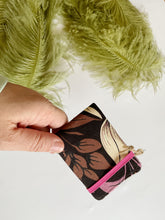 Carica l'immagine nel visualizzatore di Gallery, Pocket card - Magnolie