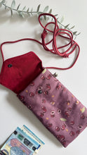 Carica l'immagine nel visualizzatore di Gallery, Astuccio porta cellulare - Ciliegie Malva
