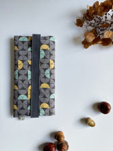 Load image into Gallery viewer, Astucc-iaiami (standard) - Geonetrica Grey