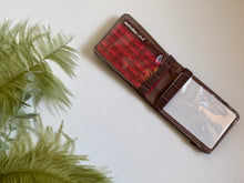 Carica l'immagine nel visualizzatore di Gallery, Pocket card - Lines Purple