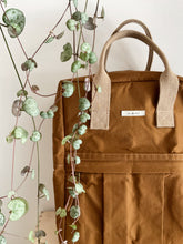 Carica l'immagine nel visualizzatore di Gallery, Zaino Tamalito (mini) - caramel/Magnolie