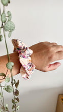 Carica l'immagine nel visualizzatore di Gallery, Scrunchie - Japan