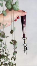 Carica l'immagine nel visualizzatore di Gallery, Portachiavi - Mattonelle Bordeaux