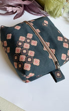 Load image into Gallery viewer, Mini trousse - Mattonelle Verdi