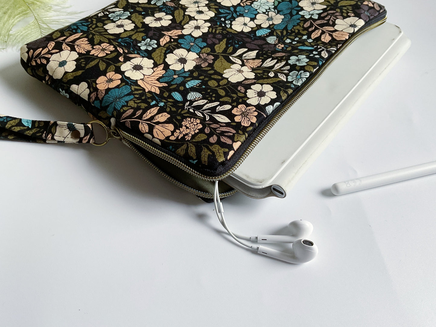 Custodia per Tablet/iPad (senza tasche) - Flower Harwest