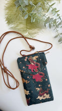 Carica l'immagine nel visualizzatore di Gallery, Astuccio porta cellulare - Dragon
