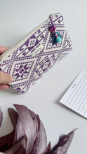 Load image into Gallery viewer, Pochette Mini - Geometrica bianca e viola