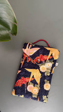 Carica l'immagine nel visualizzatore di Gallery, Astuccio porta cellulare - Origami (Nippori)