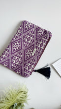 Load image into Gallery viewer, Pochette Midi - Geometrica viola