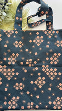 Carica l'immagine nel visualizzatore di Gallery, Shopper Bag - Mattonelle
