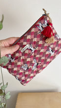 Carica l'immagine nel visualizzatore di Gallery, Pochette trapuntata - Airone ventagli (Nippori)