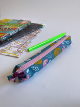 Carica l'immagine nel visualizzatore di Gallery, Astuccio Birillo - Pesche