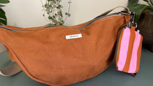 Carica l'immagine nel visualizzatore di Gallery, Moon Bag - terracotta/righe rosa e ruggine (Stripes)