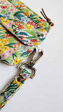 Load image into Gallery viewer, Pocket Pochette con tasca (Mini) - Garden Flowers