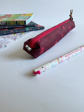 Carica l'immagine nel visualizzatore di Gallery, Astuccio Birillo - Lamponi