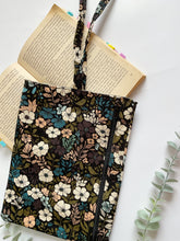 Carica l'immagine nel visualizzatore di Gallery, Custodia per libri (Maxi) - FLOWER HARVEST