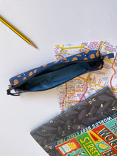 Carica l'immagine nel visualizzatore di Gallery, Astuccio Birillo - Blue Pois
