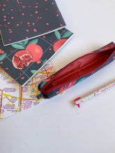 Load image into Gallery viewer, Quaderno A5 + Quaderno Maxi + Birillo (Melograno)