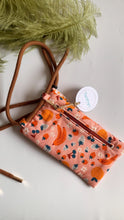 Carica l'immagine nel visualizzatore di Gallery, Astuccio porta cellulare (Cordino) - Fruits