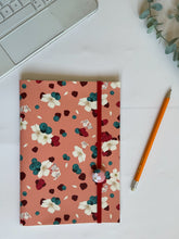 Load image into Gallery viewer, Quaderno Maxi + Segnalibro (Lamponi e Mirtilli)