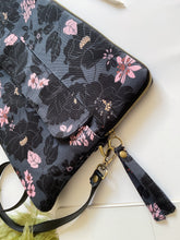 Load image into Gallery viewer, Custodia per Laptop 13’’ / 14’’ / 15’’ (con tracolla e tasca esterna) - Hydrony