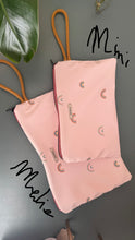 Carica l'immagine nel visualizzatore di Gallery, Gocce pochette Media (idrorepellente) - Arcobaleno