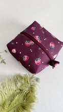 Carica l'immagine nel visualizzatore di Gallery, Mini trousse - Fragole