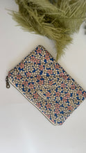 Carica l'immagine nel visualizzatore di Gallery, Pochette trapuntata - fiorellini (Nippori)