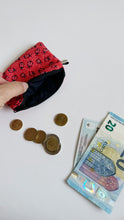 Carica l'immagine nel visualizzatore di Gallery, Porta Tessere/Porta Monete - Petit Coccinelle