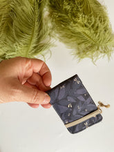 Carica l'immagine nel visualizzatore di Gallery, Pocket card - Libellule