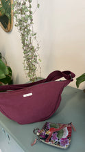 Carica l'immagine nel visualizzatore di Gallery, Moon Bag - Bordeaux/Airone (Nippori)