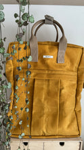Carica l'immagine nel visualizzatore di Gallery, Zaino Tamalito (Maxi) - senape/mattonelle verdi