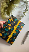 Load image into Gallery viewer, Astuccio con elastico + quaderno - Gingko