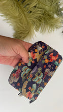 Load image into Gallery viewer, Pocket Pochette con tasca (Mini) - Blue & gold (Nippori)