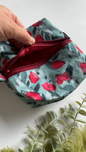 Load image into Gallery viewer, Mini trousse - Papaveri e Soffioni