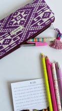 Carica l'immagine nel visualizzatore di Gallery, Astuccio - Geometrica viola double face