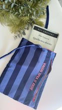 Load image into Gallery viewer, Custodia per libri (Maxi) - Blue & Indaco (Stripes)