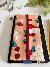 Carica l'immagine nel visualizzatore di Gallery, Astucci-iaiami (standard) - Lamponi e Mirtilli