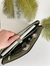 Load image into Gallery viewer, Custodia per Tablet/iPad (tasche interne) - Parrot