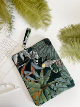 Load image into Gallery viewer, Custodia per Tablet/iPad (tasche interne) - Parrot