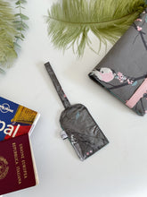 Carica l'immagine nel visualizzatore di Gallery, TAG VALIGIA - Bird Moon